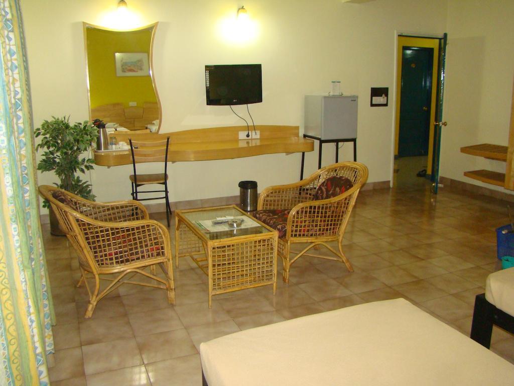 Tom'S Hotel Bangalore Bagian luar foto